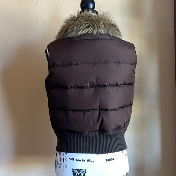 American Rag Medium Women’s Puffer Jacket Vest - Picture 4 of 6